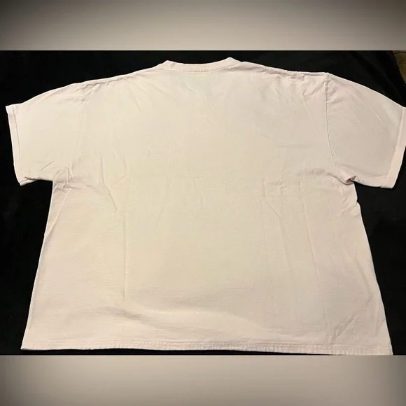 UC Disney Original “Queen of the Castle” Light Pink T-Shirt Women’s 2XL - Picture 6 of 9